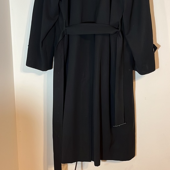 Large Burberry trench coat - Picture 11 of 12